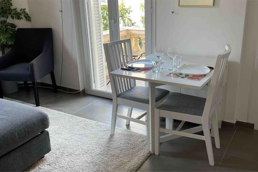 Villawoho Menton Bagian luar foto