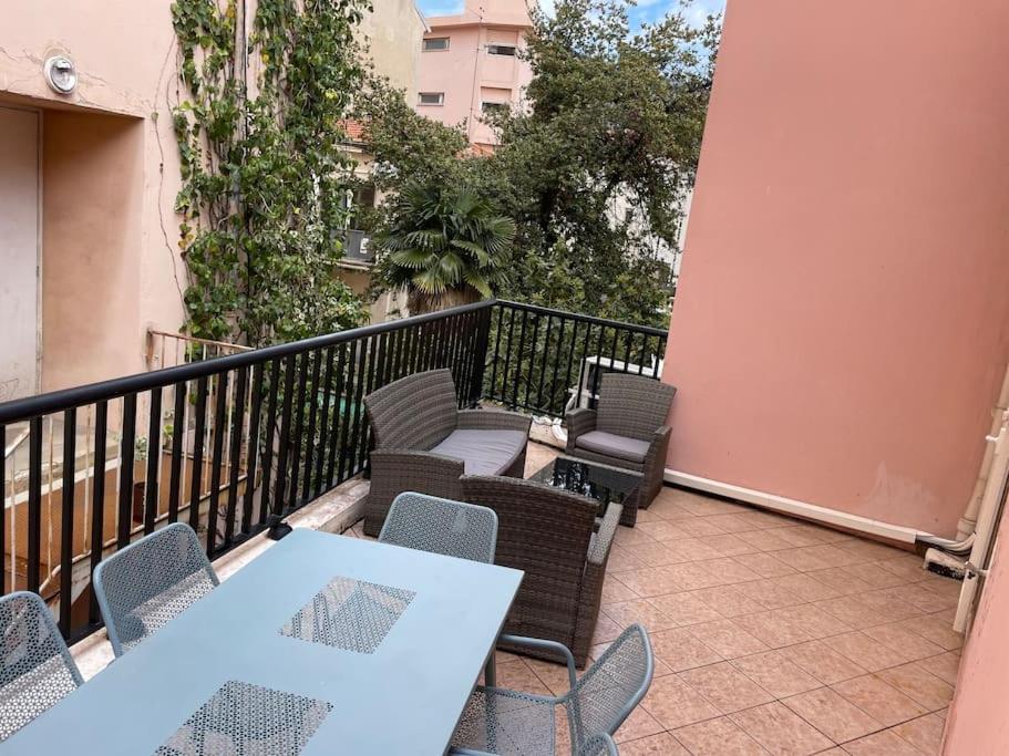 Villawoho Menton Bagian luar foto